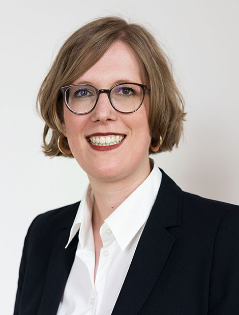 Dr. Lisa-Karen Mannefeld